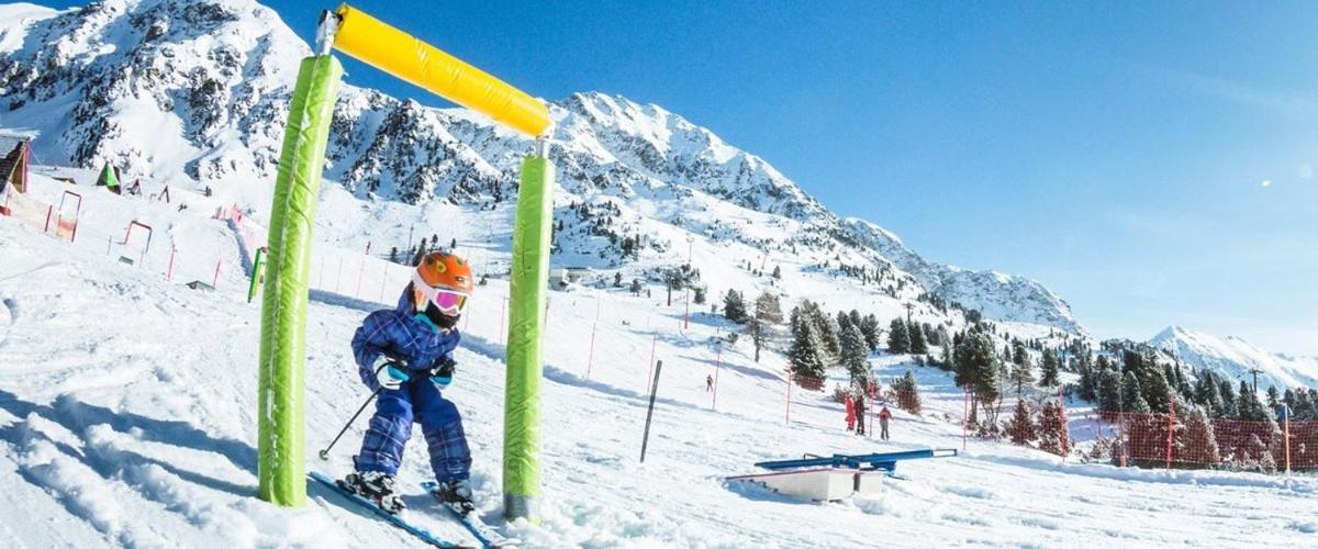 Austria Alpinhotel Ski In Ski Out An Der Edelweissbahn Obertauern Esterno foto